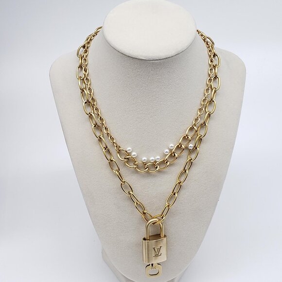 Authentic Louis Vuitton Gold Padlock w/ Unbranded Fashion Stainless Steel Chain - Picture 7 of 7